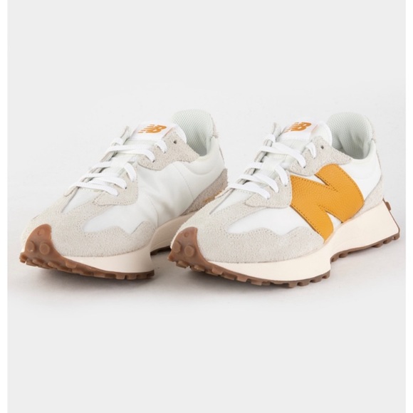 NEW BALANCE 327 TENNESSEE VOLUNTEERS SNEAKERS SHOES CELEBRITY FAVORITE SIZE 6.5 - Picture 3 of 10